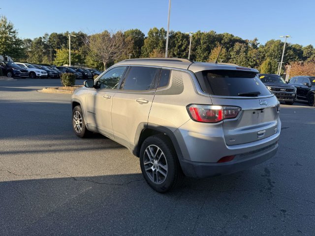 Used 2018 Jeep Compass Latitude w/ Popular Equipment Group FWD image 6