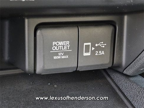 Used 2021 Honda Pilot Touring image 27