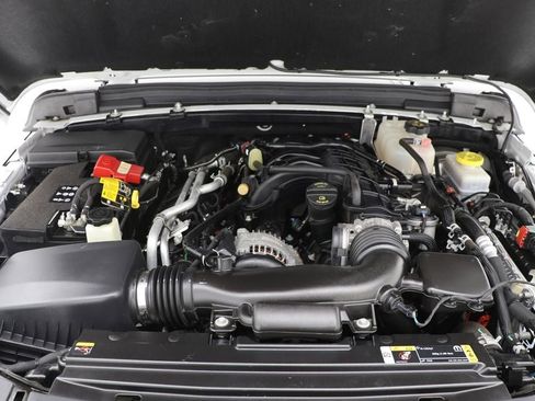 Used 2022 Jeep Wrangler Unlimited Sport AWD/4WD image 28