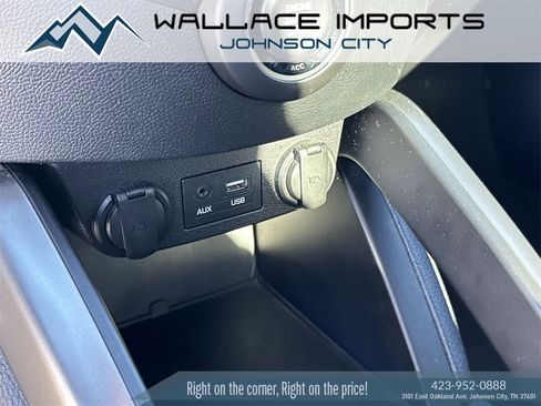 Used 2016 Hyundai Veloster Turbo w/ Option Group 04 image 30