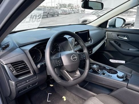 New 2026 Nissan Rogue SV w/ Cold Weather Package AWD/4WD image 7