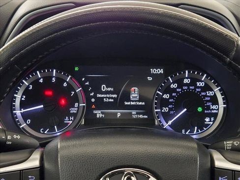 Used 2023 Toyota Highlander XSE FWD image 13