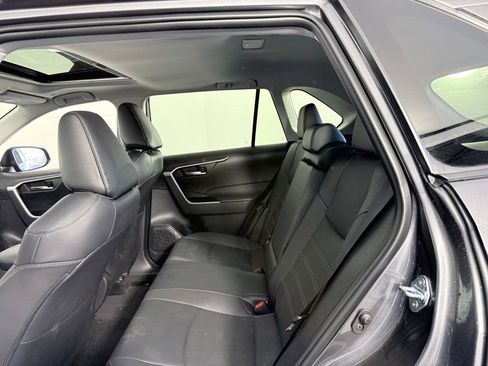 Used 2025 Toyota RAV4 XLE Premium image 21