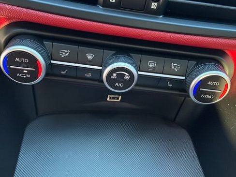 Used 2019 Alfa Romeo Giulia Ti Sport w/ Quick Order Package 22U Sport image 19