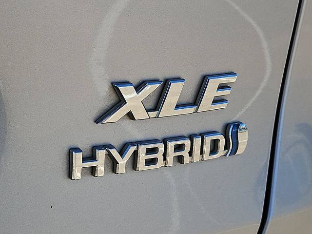 Used 2022 Toyota RAV4 XLE w/ Convenience Package AWD/4WD image 29