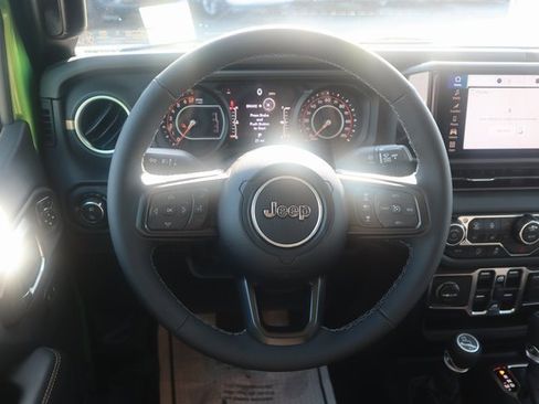 New 2025 Jeep Gladiator Sport image 4