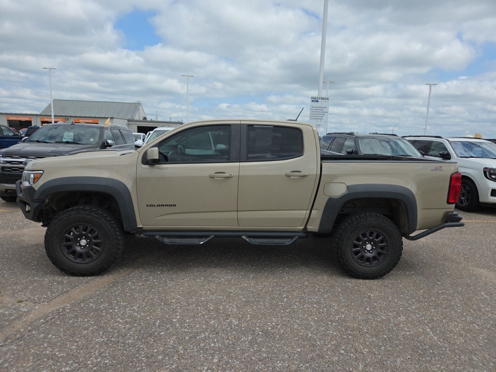 Used 2021 Chevrolet Colorado ZR2 w/ Colorado ZR2 Bison Edition AWD/4WD image 2