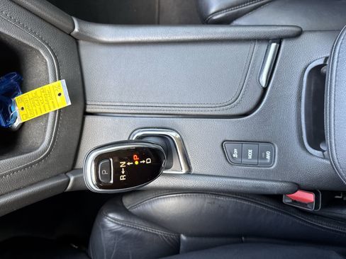 Used 2018 Cadillac XT5 Luxury image 20