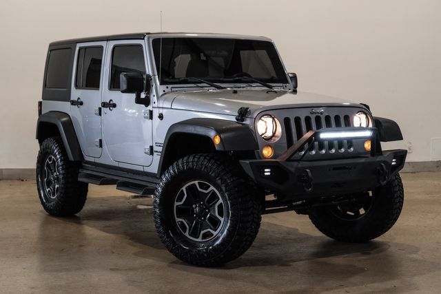 Used 2015 Jeep Wrangler Unlimited Sport AWD/4WD image 2