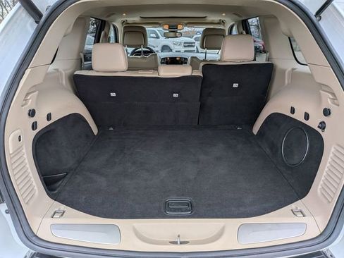 Used 2019 Jeep Grand Cherokee Limited w/ Trailer Tow Group IV image 29