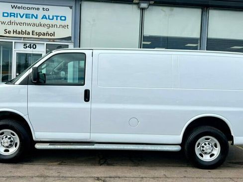 Used 2024 Chevrolet Express 2500 w/ Driver Convenience Package image 30