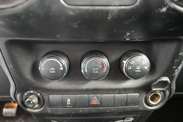 Used 2016 Jeep Wrangler Unlimited Sport w/ Quick Order Package 23S AWD/4WD image 11