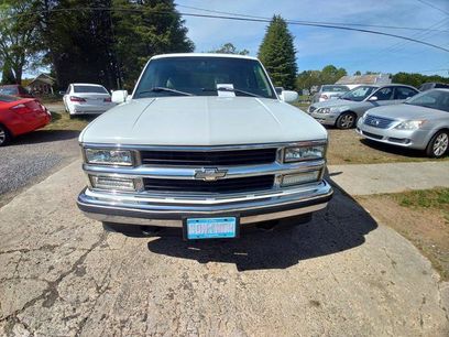 Used 1998 Chevrolet Tahoe 4WD w/ Preferred Equipment Group 3