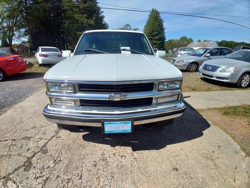 Used 1998 Chevrolet Tahoe 4WD w/ Preferred Equipment Group 3 image 1