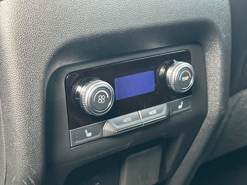 New 2026 GMC Acadia Elevation image 13