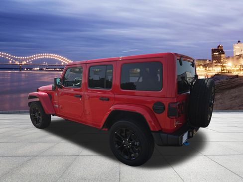 Certified 2024 Jeep Wrangler Unlimited Sahara AWD/4WD image 3