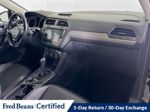 Used 2018 Volkswagen Tiguan SE image 29