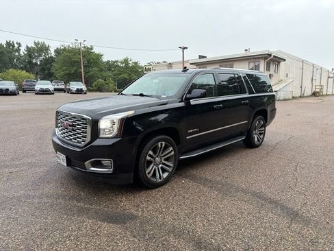 Used 2018 GMC Yukon XL Denali w/ Open Road Package AWD/4WD image 2