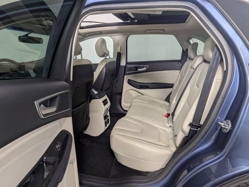 Used 2018 Ford Edge Titanium w/ Equipment Group 301A FWD image 25