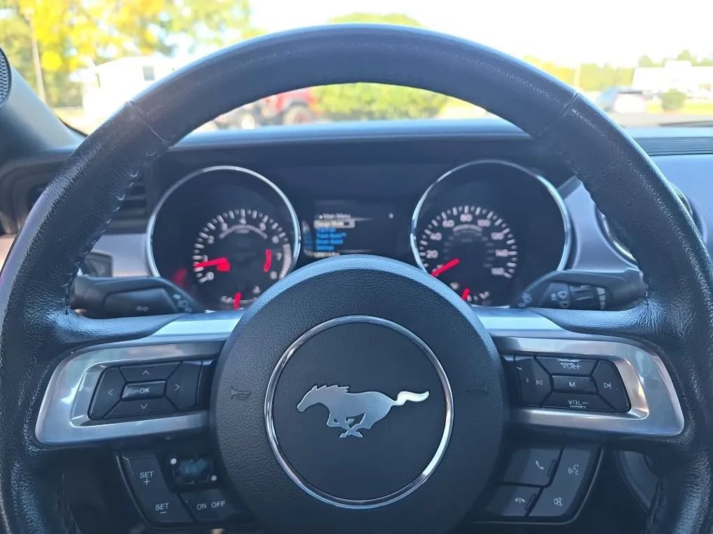 Used 2016 Ford Mustang GT RWD image 16