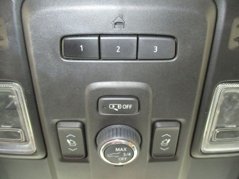 Used 2022 GMC Yukon XL Denali w/ Max Trailering Package AWD/4WD image 29