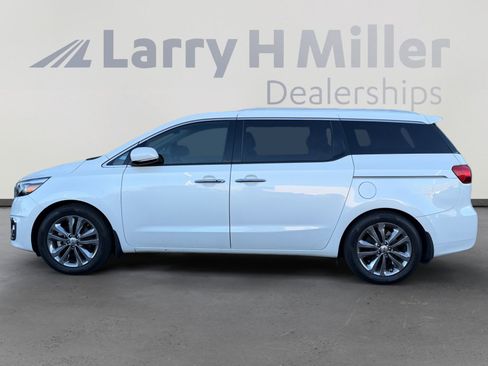 Used 2016 Kia Sedona SX Limited image 2