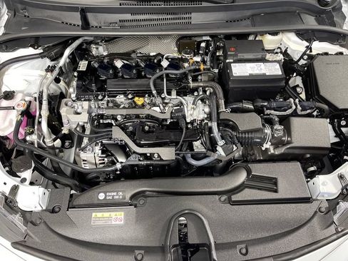 Certified 2025 Toyota Corolla LE FWD image 9