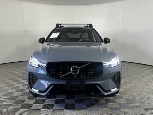 Used 2023 Volvo XC60 B5 Plus w/ Climate Package image 3