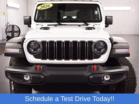Used 2026 Jeep Wrangler Unlimited Rubicon AWD/4WD image 2