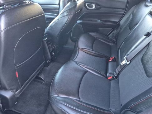 Used 2024 Jeep Compass Trailhawk image 12