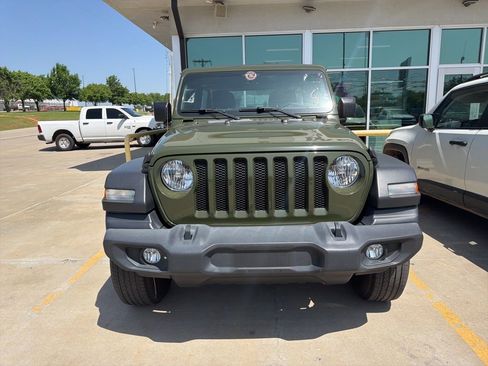 Used 2021 Jeep Wrangler Unlimited Sport AWD/4WD image 2