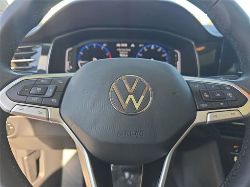 Used 2025 Volkswagen Jetta SEL image 20