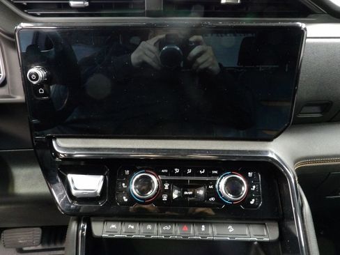 Used 2023 GMC Sierra 1500 AT4 AWD/4WD image 54