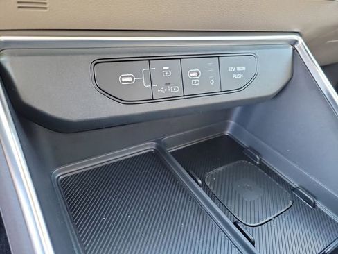 New 2026 Kia Carnival EX FWD image 19