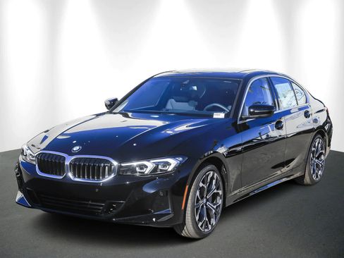 New 2026 BMW 330i Sedan w/ Convenience Package image 3