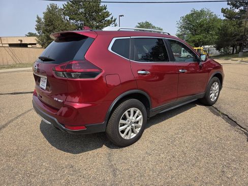 Used 2019 Nissan Rogue SV AWD/4WD image 8