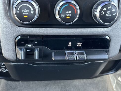 Used 2021 RAM 1500 Big Horn AWD/4WD image 23