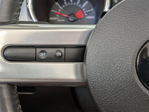 Used 2006 Ford Mustang GT image 17