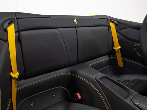 Used 2023 Ferrari Portofino M RWD image 82