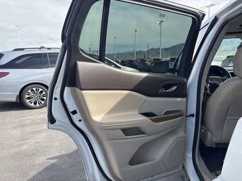 Used 2017 GMC Acadia Denali w/ Technology Package image 19