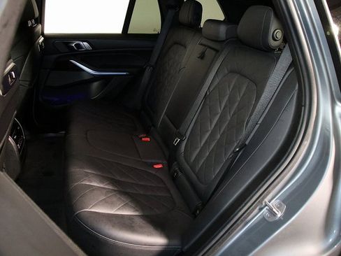 Used 2024 BMW X5 xDrive40i image 13