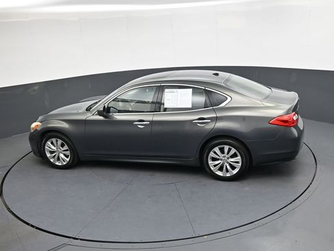 Used 2011 INFINITI M37 w/ Premium Pkg image 32
