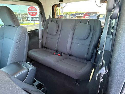 Used 2023 Jeep Wrangler Sport AWD/4WD image 16