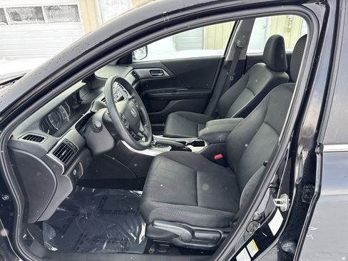 Used 2015 Honda Accord LX image 12