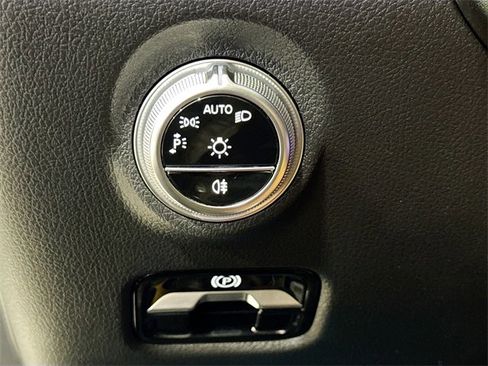 Certified 2025 Mercedes-Benz C 300 C 300 image 10