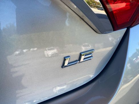 Used 2015 Toyota Camry LE FWD image 25
