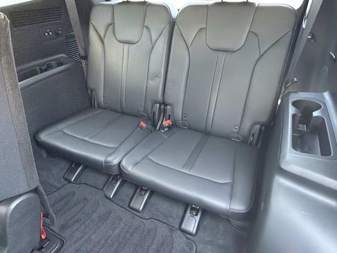 Used 2023 Kia Sorento S FWD image 16