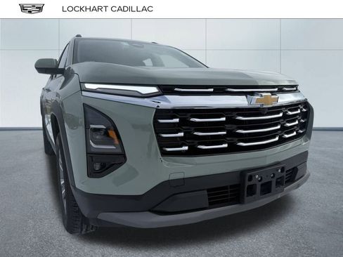 Used 2025 Chevrolet Equinox LT w/ Convenience Package II image 8