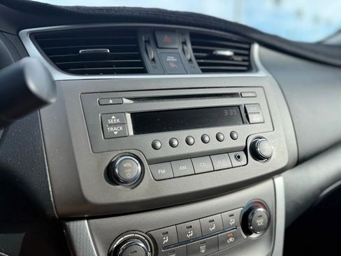 Used 2014 Nissan Sentra SR image 32