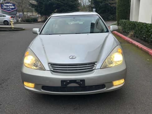 Used 2004 Lexus ES 330 image 3